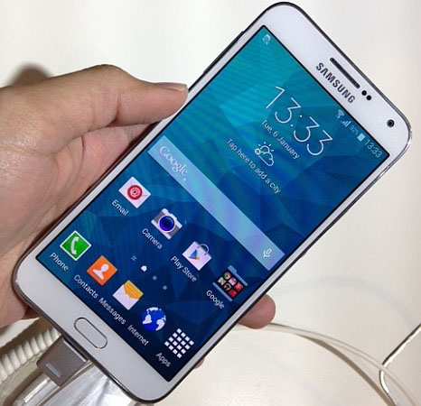 Samsung bất ngờ tung thêm bộ đôi Galaxy E5 và E7
